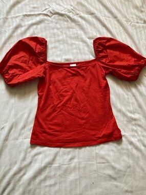H&M Puffed Sleeve Top